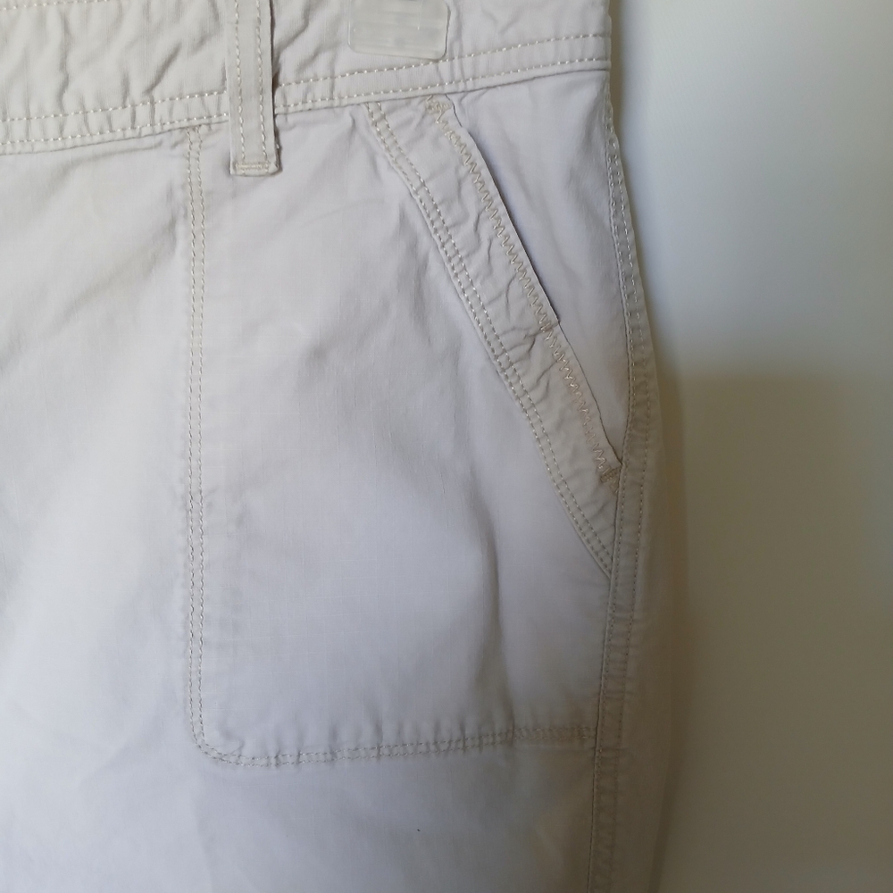Eddie Bauer Womens Ripstop Capri pants Size 14 Color Beige - Picture 4 of 10